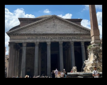 Pantheon Landmark: Onorând Pinnacule ale Culturii